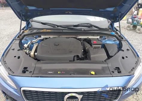 2019 Volvo V90 T6 R-Design z USA, uszkodzony, nr VIN YV1A22VM2K1084934